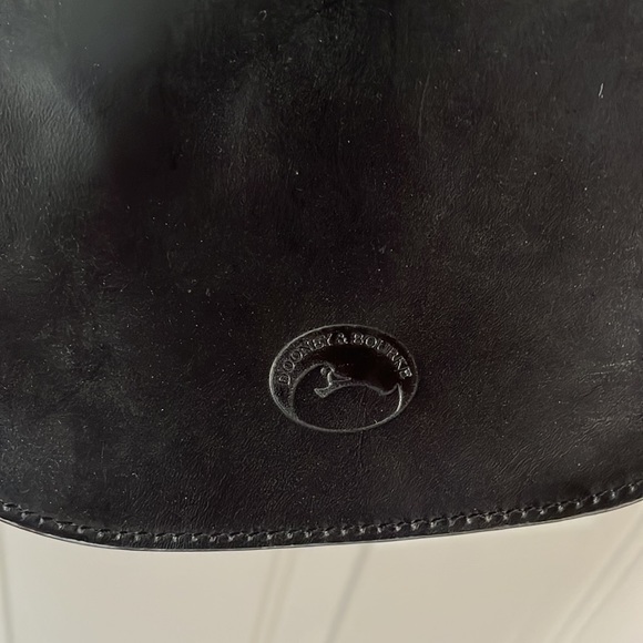 Dooney & Bourke black crossbody with duster - Picture 12 of 13